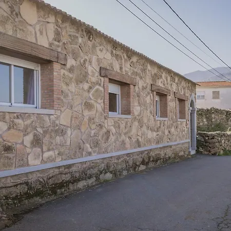 Chalet El Cauce *